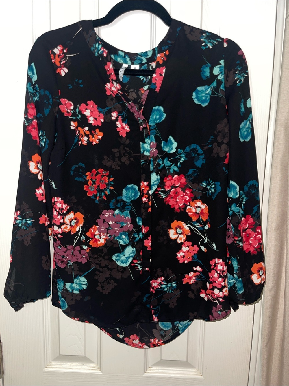 Elle Black Floral Button-Front Blouse with Teal & Coral Accents